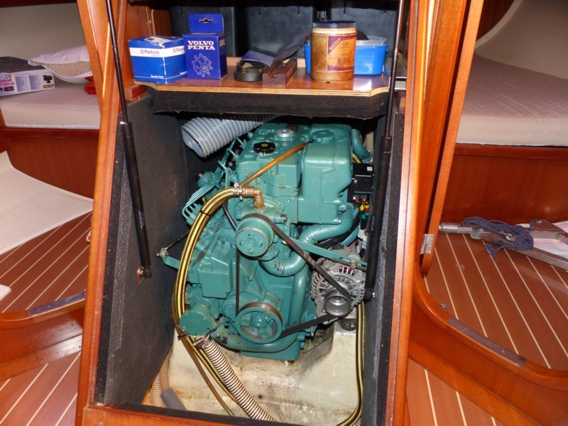 Dufour 425 - 45.jpg